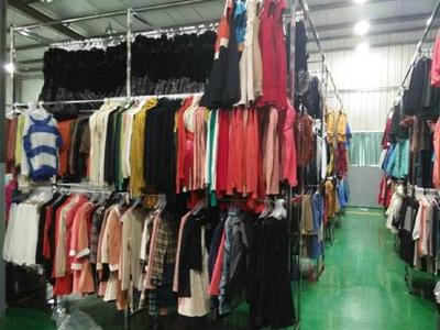 服裝批發拿貨攻略 新手必看，不看后悔的實用技巧