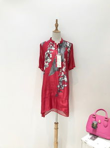 品牌女裝與鞋帽批發(fā)新趨勢 海波依爾夏裝休閑時(shí)尚貨源走份解析